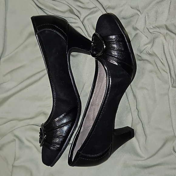 ANDIAMO Belle Black Faux Leather Low Heel Shoes-Comfort Technology-Size 7M - Picture 1 of 11